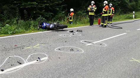 Verkehrsunfall Mit Schwerverletztem Motorradfahrer Bei Vallendar