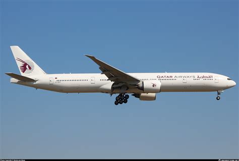 A Boc Qatar Airways Boeing Er Photo By Nicola Von Moos Id