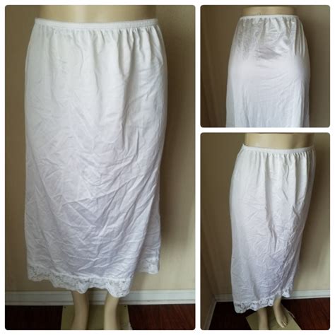 Vintage Wondermaid Slip Skirt White Lace Trim Gem