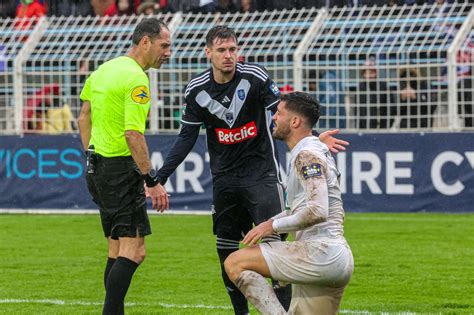 Foot deux arrivées et un départ à lACFC Charente Libre fr