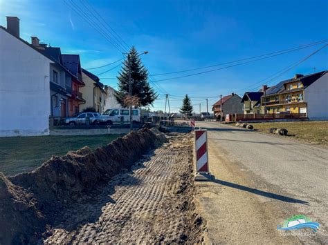 Trwa Budowa Chodnika Na Ul Ob Azowej Nowabiala Pl