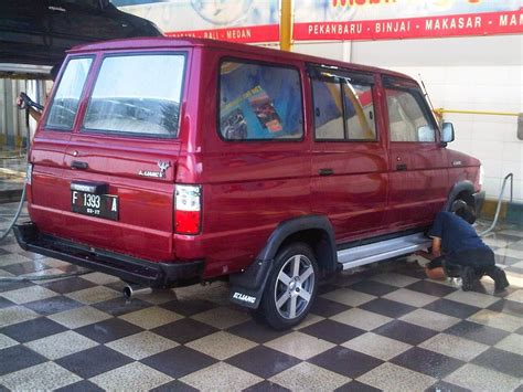 Modifikasi Kijang Super Warna Merah Toedjoe Retail