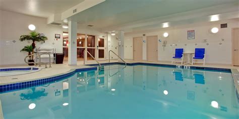 Holiday Inn Express Hotel | Edmonton, Alberta