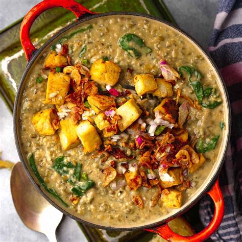 ginisang munggo filipino mung bean soup cinnamon snail