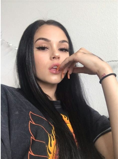 Maggie Lindemann Discovered By Sarah On We Heart It Maggie Lindemann Maggie Hipster Girls