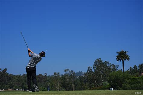 ファウラーとクラークが首位 永野竜太郎8位 松山12位 ゴルフ スポーツブル スポブル