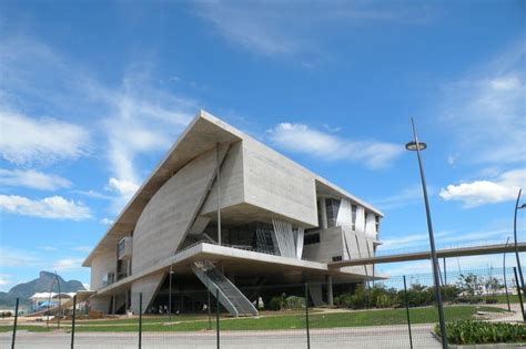 Cidade da Música do entretenimento ao incômodo Cimento Itambé