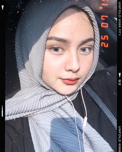 Pin Di My Favorit Orang Cantik Gaya Hijab Wajah Wanita