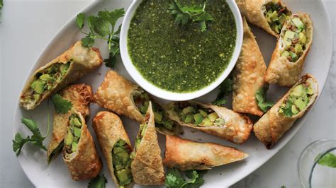 Copycat Cheesecake Factory Avocado Egg Rolls Recipe