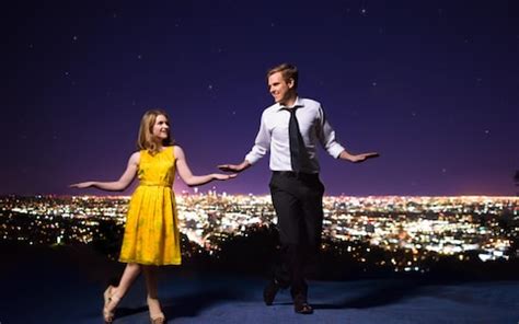 Couple recreate La La Land scenes for engagement photo shoot