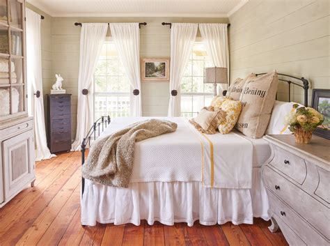 What is Farmhouse Style? A Simple Guide to Natural Decorating