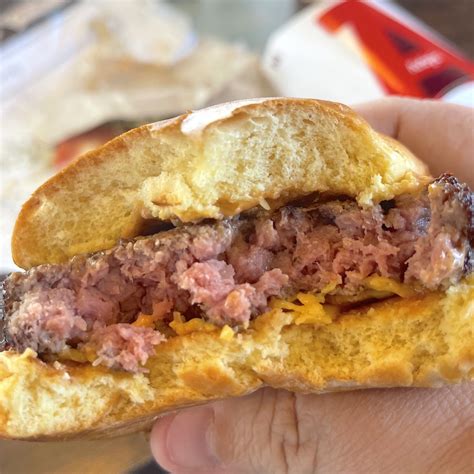 Should You Eat the Arby's Wagyu Steakhouse Burger? • The Burger Beast