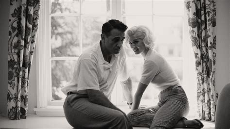 Blonde Cenas fortes de sexo causam polêmica em novo filme da Netflix Canaltech