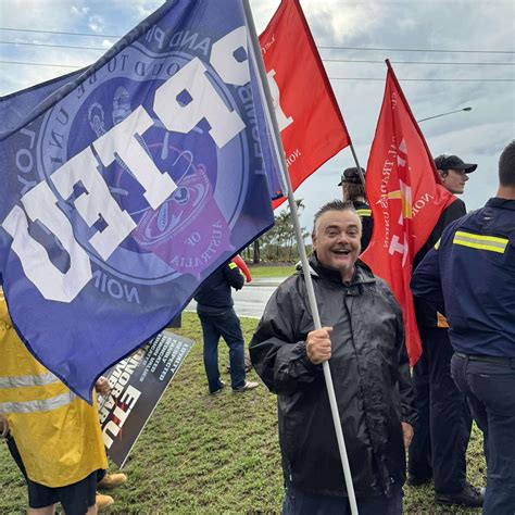 Current average hourly rates for professional plumbers in Brisbane 4