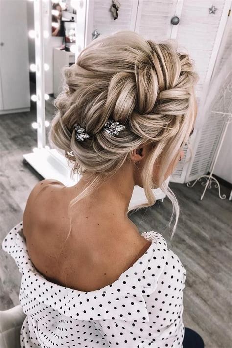 Summer Wedding Hairstyles Ideas For Modern Brides Guide Summer