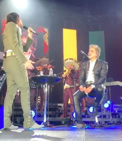 Alejandro Fern Ndez Estalla En Llanto Frente A Su Hijo En Concierto Video