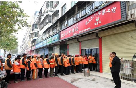 市总工会调研淮阳“爱心驿站”及环卫工人免费早餐建设工作