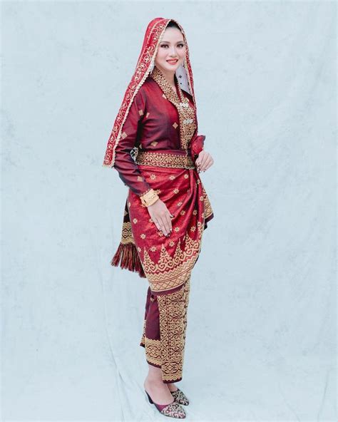 melayu indonesia traditional clothes baju tari gaun indah baju