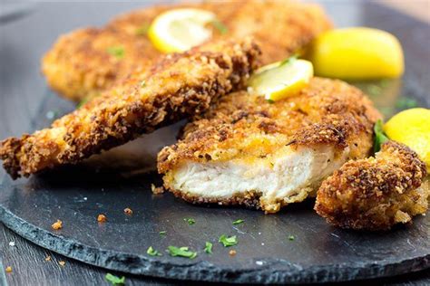 This Crispy Breaded Chicken Cutlets Recipe Is Coated In Seasoned Breadcrumbs Parmesan And Panko B