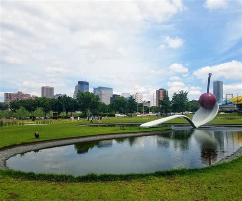 Minneapolis Eats: A Review – Eat Eat Read