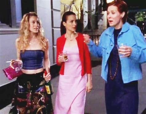 Here Are All 90 Outfits Carrie Wore On Sex And The City Season 1 Artofit