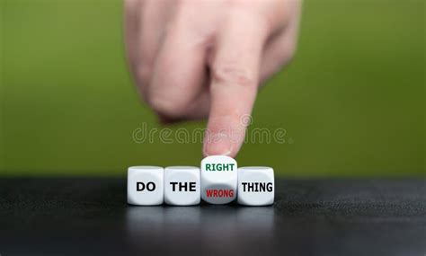 hand turns dice    expression   wrong