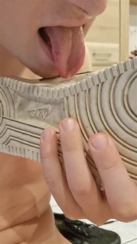 Gay Twink Eats His Cum From His Nike AF1 ThisVid