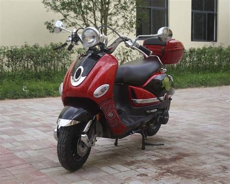 Les scooters alimentés au gaz électriques/coup-de-pied 150cc pour des ...