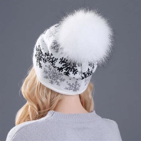 43 Lovely Winter Hats Ideas For Women Addicfashion