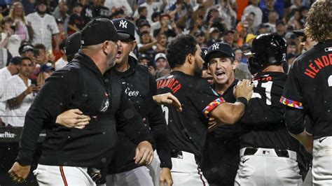 Orioles Yankees Benches Clear After Heston Kjerstad Drilled In Head By