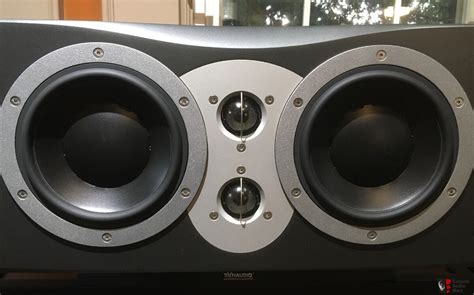 Dynaudio Confidence Center Speaker Rosewood With Integrated Stand Photo