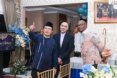 Gelar Bukber Dan Silaturahmi Fadel Muhammad Harap Ramadhan Dan Idul