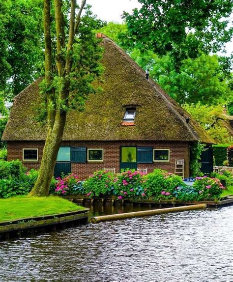 Giethoorn W Wenecji Holandii Puzzle Online