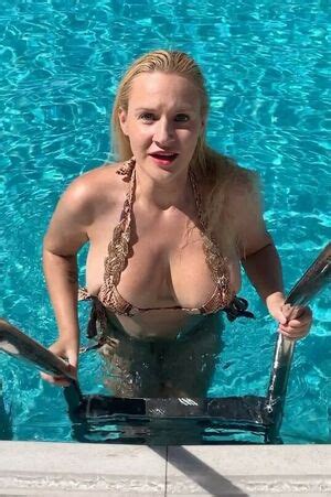 Dolly Fox Dollyfoxvip Dollyliciousfox Nude Leaks OnlyFans Fapomania