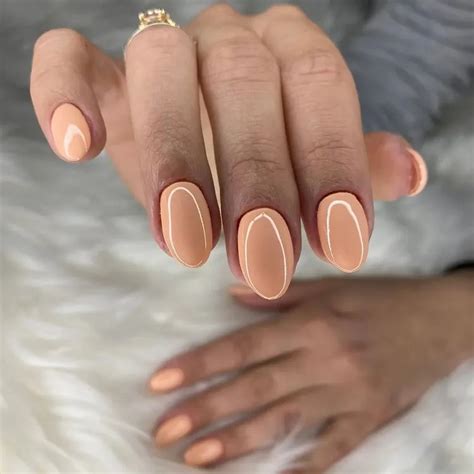 Peach Fuzz Nails Here S How We D Wear The Pantone Color Of The Year