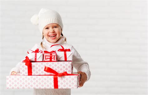 869851 4k 5k 6k Christmas Colored Background Little Girls Smile