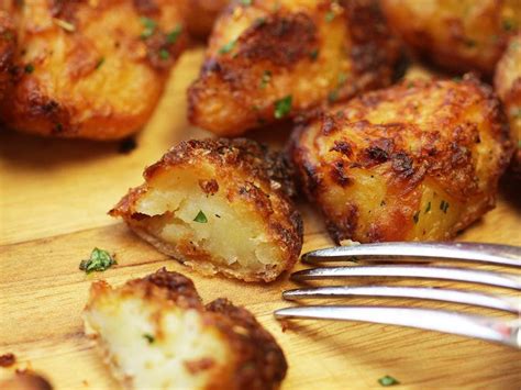 The Best Crispy Roast Potatoes Ever Recipe