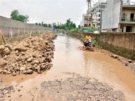 More Than 10 Thousand Residents Are Troubled बायपास की कॉलोनियों के