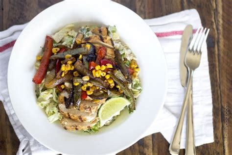 Chicken Fajita Salad | YellowBlissRoad.com