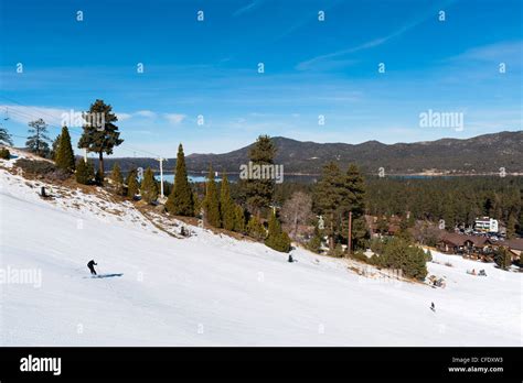 Big bear ski resort hi-res stock photography and images - Alamy