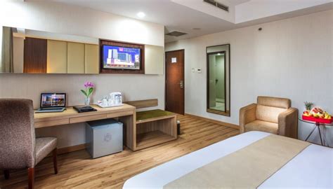 Rooms Deluxe King Hotel Orchardz Hotel Bandara