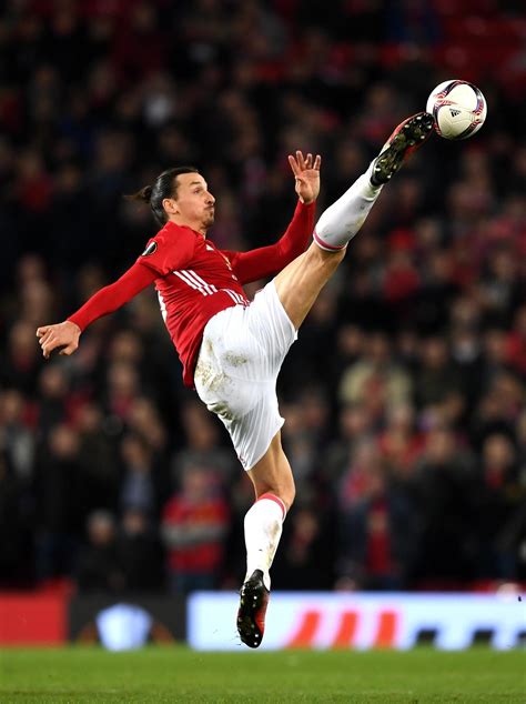 zlatan ibrahimovic rugby zlatan ibrahimovic kvyoo