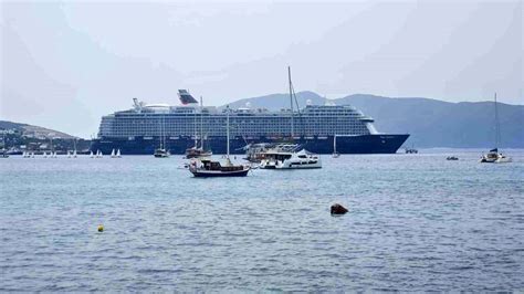 Dünyanın en büyük yolcu gemisi Bodrum a geldi Haberler