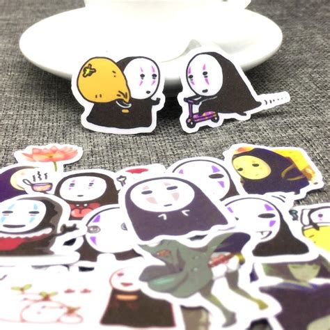 Sticker Chihiro Sans Visage Ghibli Shop