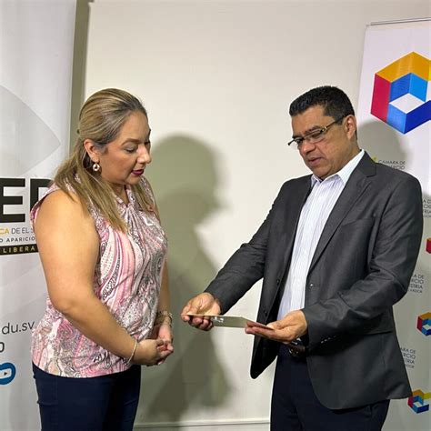 La Uped Recibe De Camarasal Placa De Reconocimiento Por A Os De