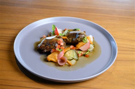 Bochechas De Porco Assadas Pur De Batata Doce Cozinha De Chef