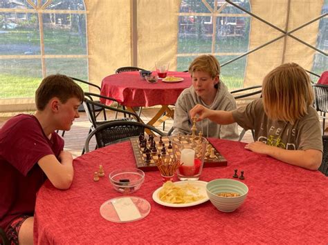 Spieleabend im Zelt Lübecker Segler Verein von 1885 e V