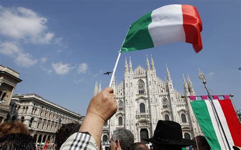 Italian Flag During Ww2 - Abs Expands Owner Options In Italy - In 1938 ...