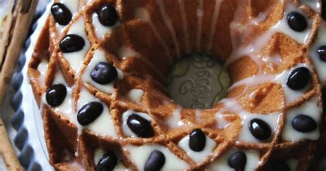 Bundt cake de nueces y chocolate blanco Cocina y recetas fáciles