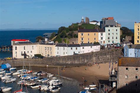 12 Best Pembrokeshire Castles To Explore